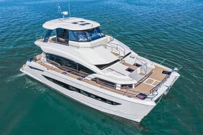 Aquila 54 Yacht — Пауэр-катамаран