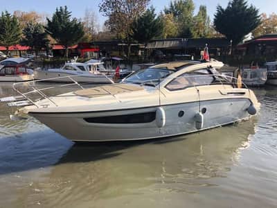 Azimut Atlantis 34 — Каютный / спорт-круизер