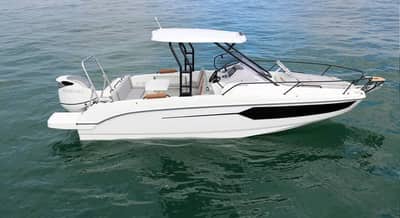 Beneteau Flyer 8 SUNdeck — Дейбот / боурайдер