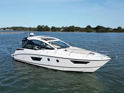 Beneteau Gran Turismo 40 — Каютный / спорт-круизер