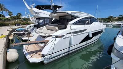 Fairline Targa 45 GT — Каютный / спорт-круизер