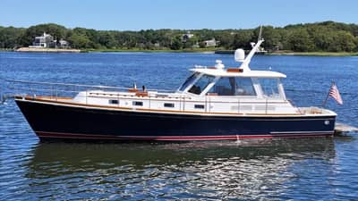 Grand Banks Eastbay 50 — Эксплорер / траулер