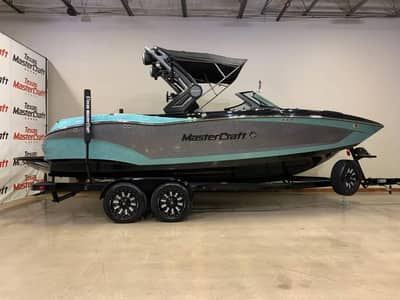 MasterCraft X22 — Вейк / сёрф