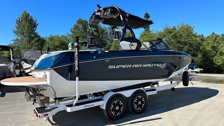 Вейк-катер Nautique G23