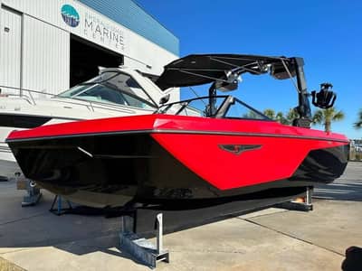 Super Air Nautique S23 — Вейк / сёрф