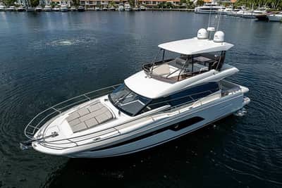 Prestige 520 — Флайбридж 12–18 м