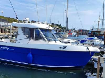 Quicksilver Arvor 280 — Каютный / спорт-круизер