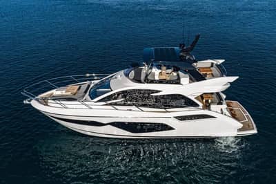 Sunseeker Manhattan 55 — Флайбридж 12–18 м